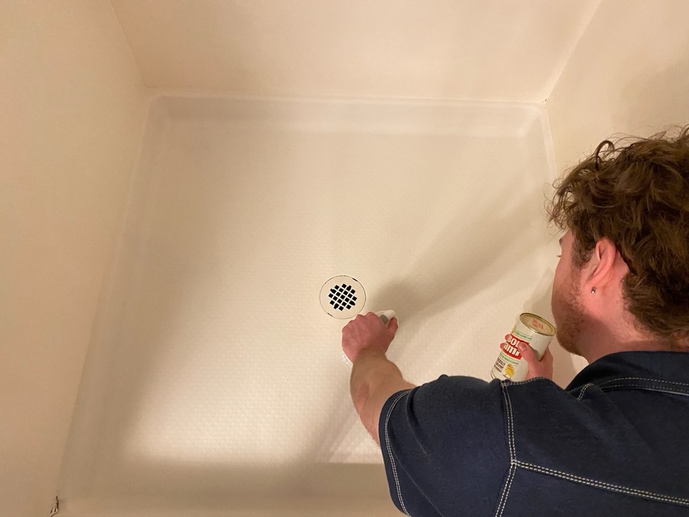 House cleaner from Sparkling House Cleaning Services Cinco Ranch cleaning a home in Seven Meadows